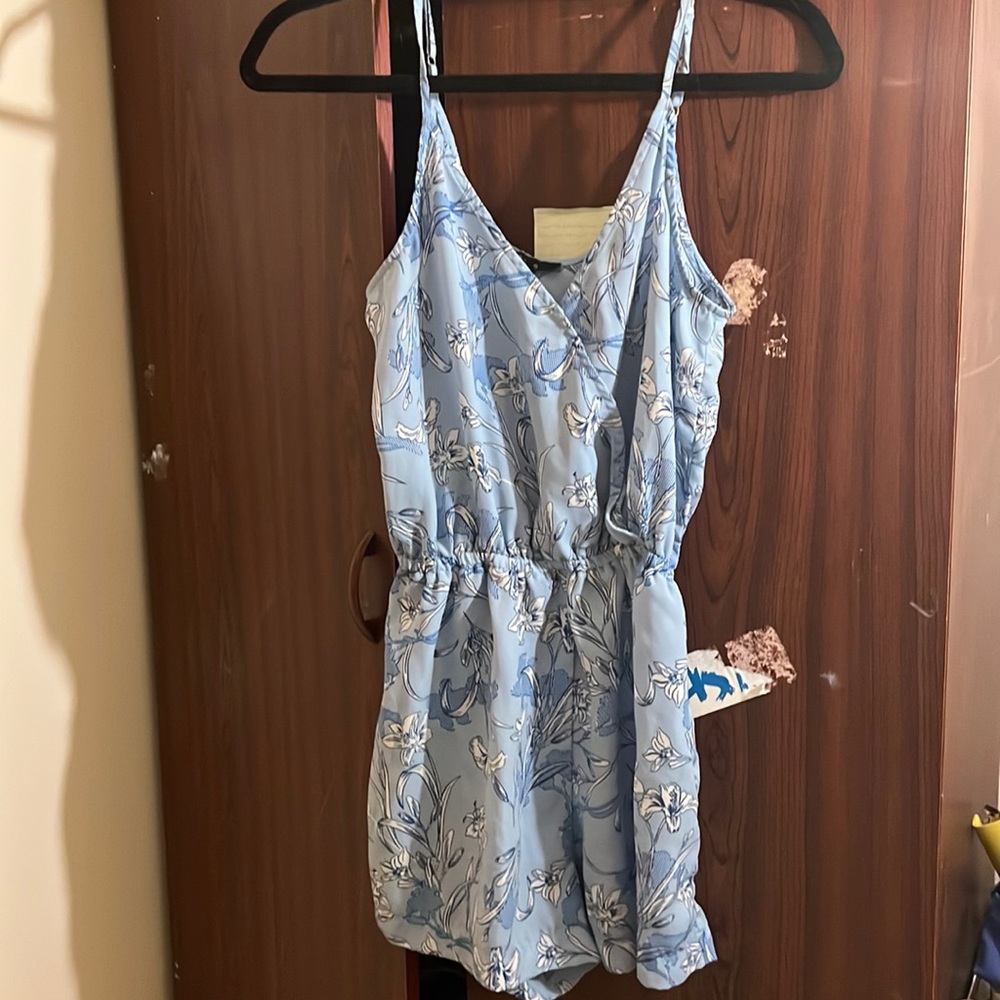 Romper, Biashe , size medium